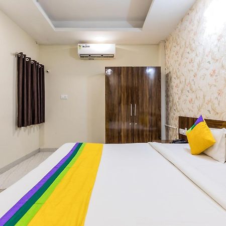 Hotel Treebo Trip Namaste à Indore Extérieur photo