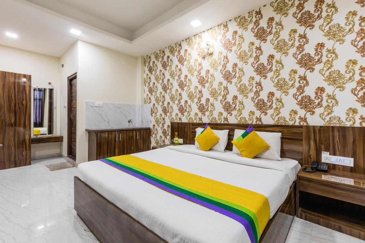 Hotel Treebo Trip Namaste à Indore Extérieur photo