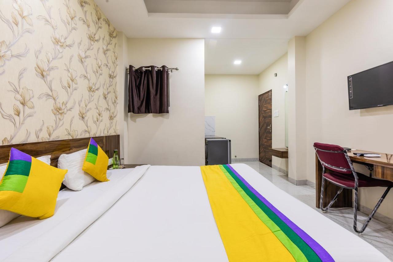 Hotel Treebo Trip Namaste à Indore Extérieur photo