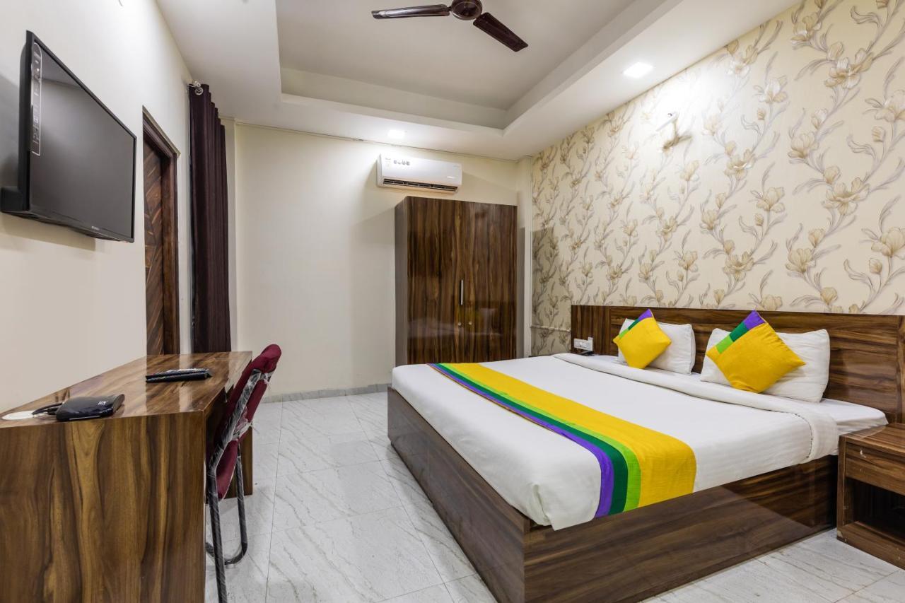 Hotel Treebo Trip Namaste à Indore Extérieur photo