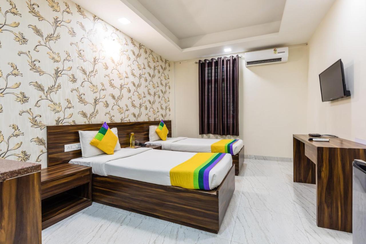 Hotel Treebo Trip Namaste à Indore Extérieur photo