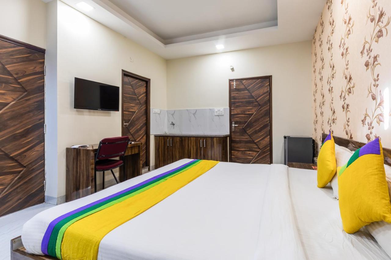 Hotel Treebo Trip Namaste à Indore Extérieur photo