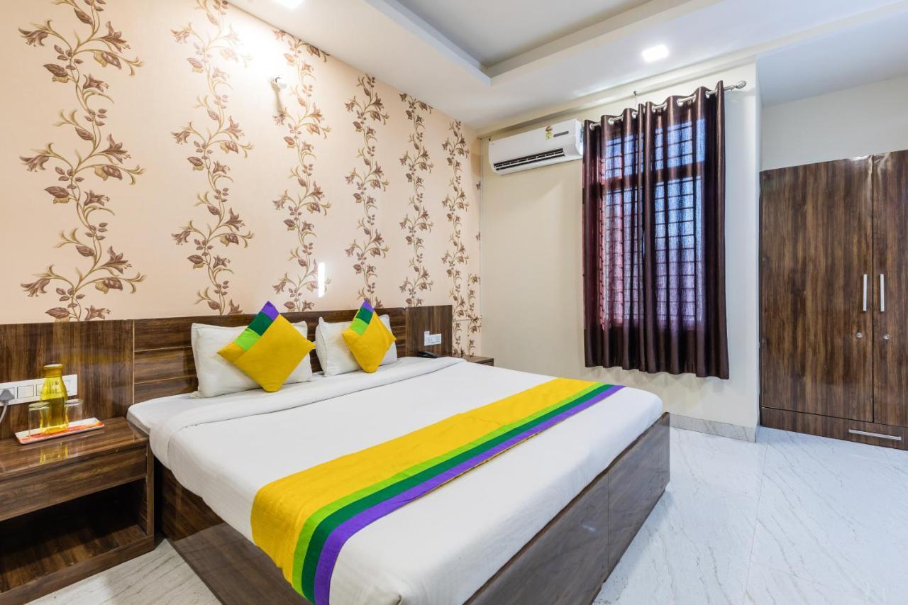 Hotel Treebo Trip Namaste à Indore Extérieur photo