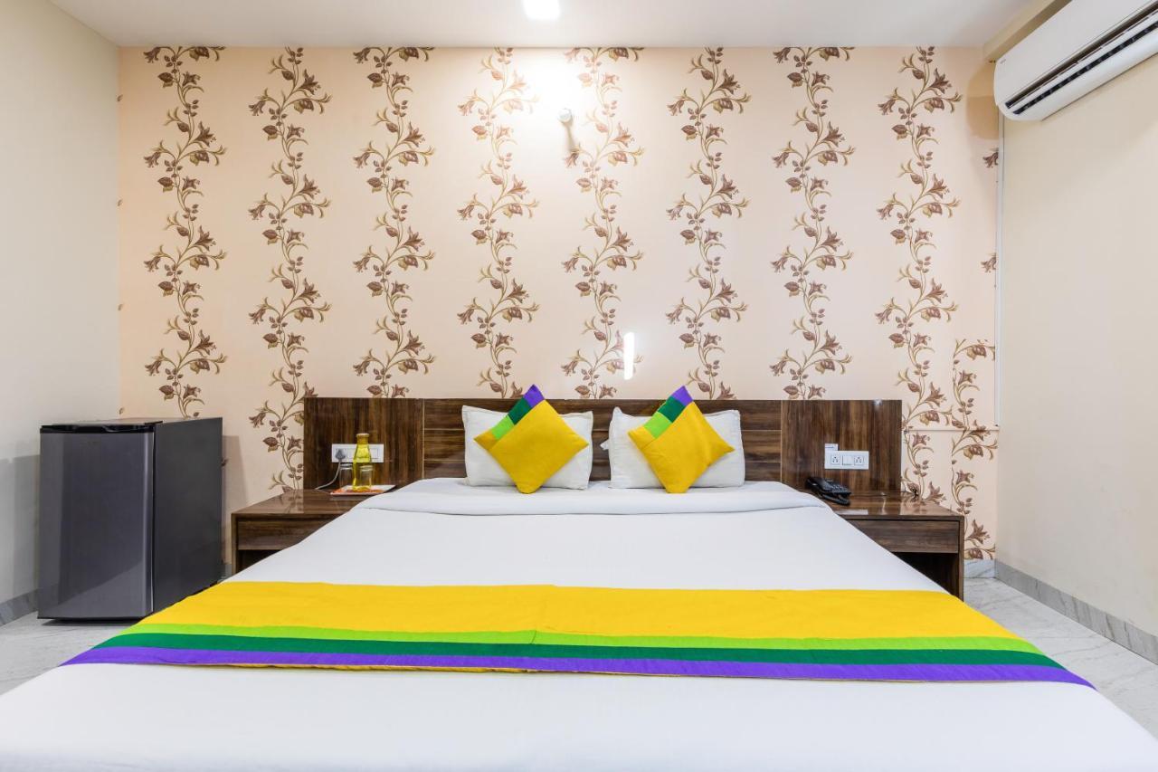 Hotel Treebo Trip Namaste à Indore Extérieur photo