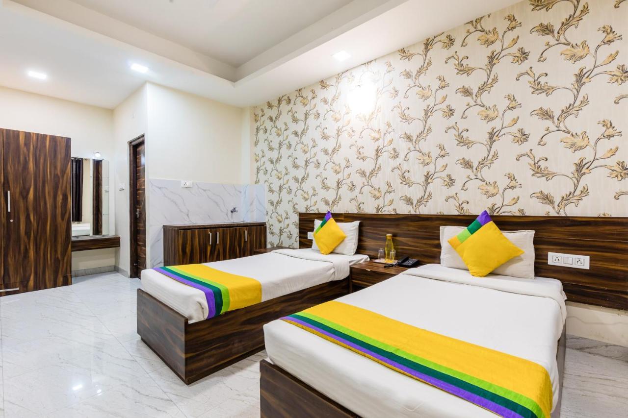 Hotel Treebo Trip Namaste à Indore Extérieur photo