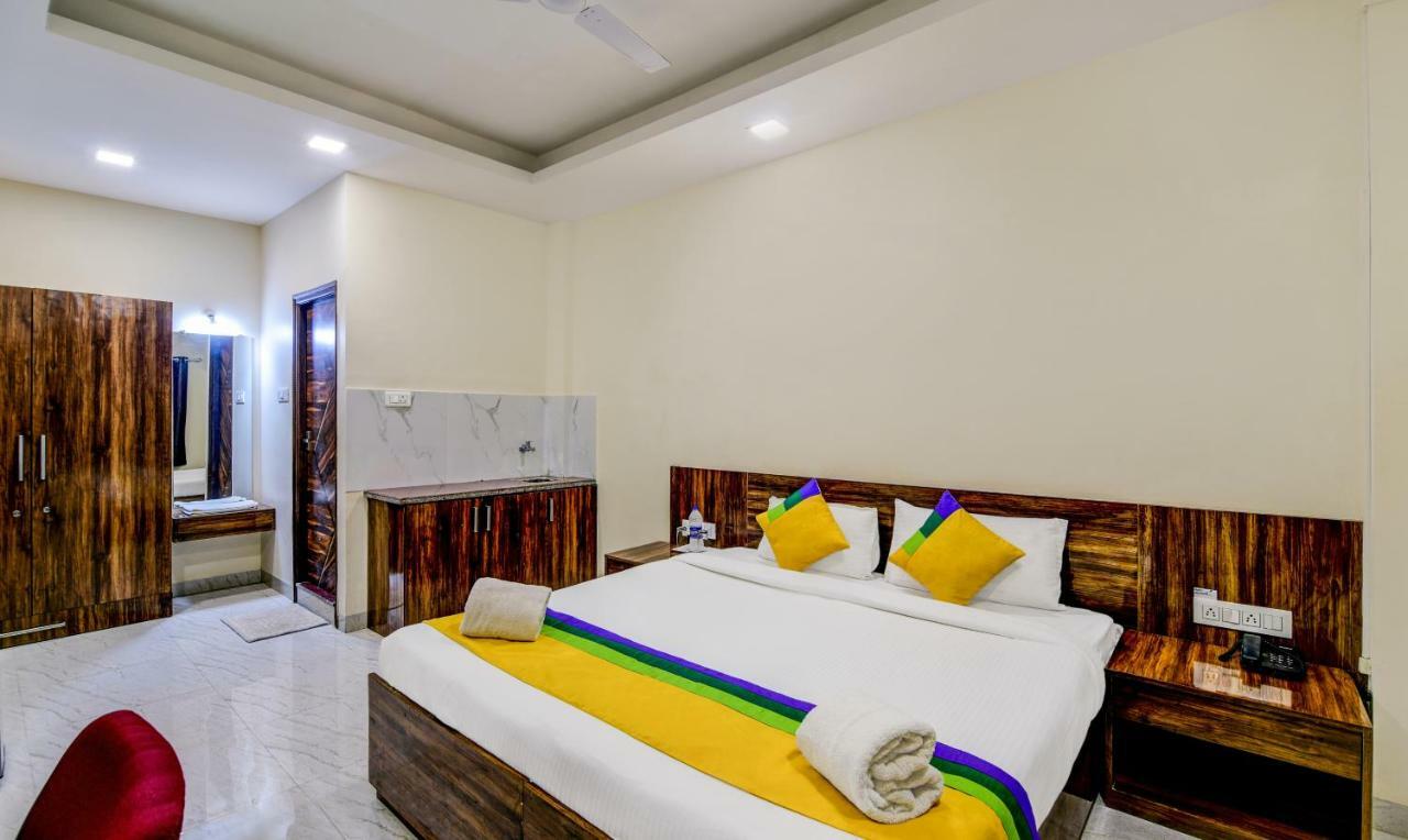 Hotel Treebo Trip Namaste à Indore Extérieur photo